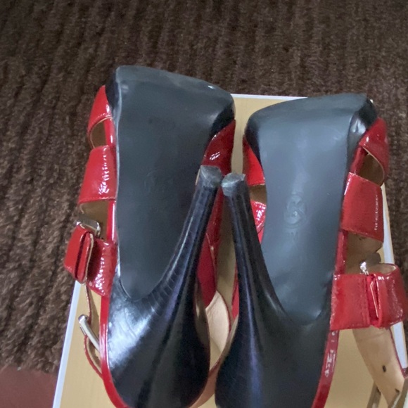 MICHAEL Michael Kors size 8 Kincade Sandal - Picture 4 of 5